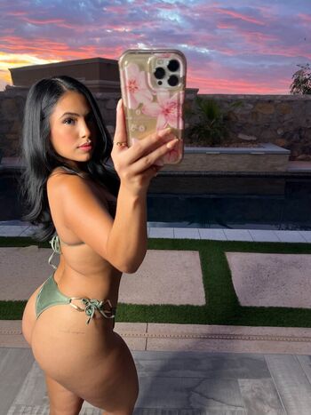 Full leaked Ashlynmfnicole private onlyfans photo