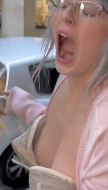 Full leaked Ashnikko private onlyfans photo