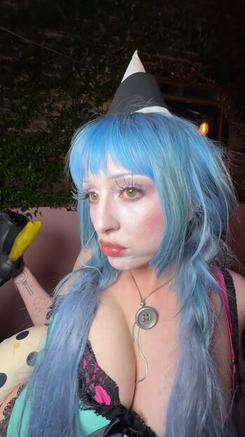 Full leaked Ashnikko private onlyfans photo