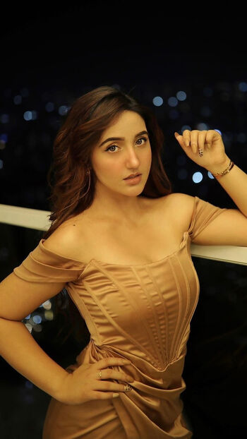 Full leaked Ashnoor kaur private onlyfans photo