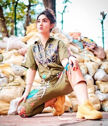 Full leaked Ashnoor kaur private onlyfans photo