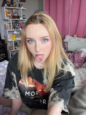 Full leaked Ashtronova page private onlyfans photo