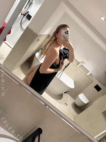 Full leaked Asmr janina private onlyfans photo