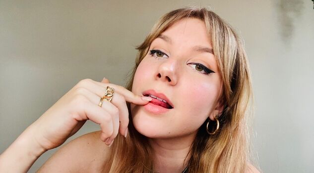 Full leaked Asmrbylisa private onlyfans photo