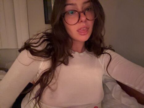 Full leaked Asunah private onlyfans photo