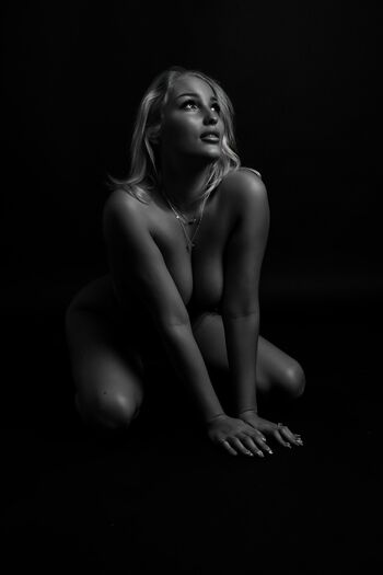 Full leaked Athenapalmer fg private onlyfans photo