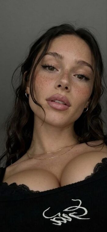 Full leaked Audrey avery private onlyfans photo