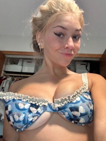 Full leaked Audrey wright page private onlyfans photo