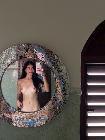 Full leaked Aureliang private onlyfans photo