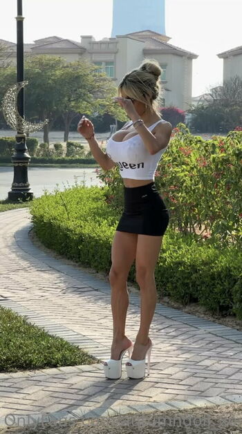 Full leaked Autumndoll private onlyfans photo
