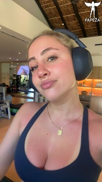 Full leaked Ava kolker private onlyfans photo
