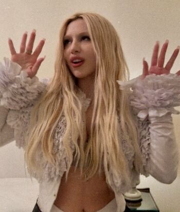 Full leaked Ava max private onlyfans photo