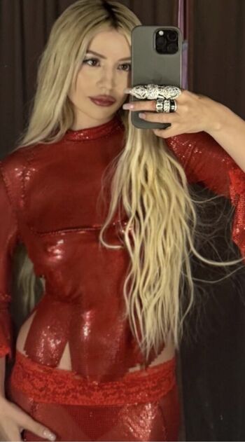 Ava Max