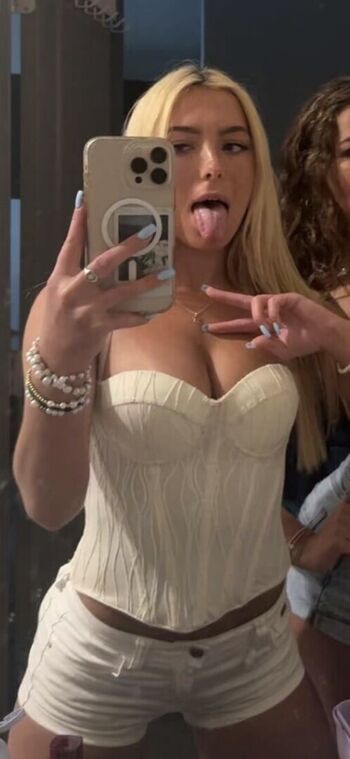 Full leaked Ava nucci page private onlyfans photo