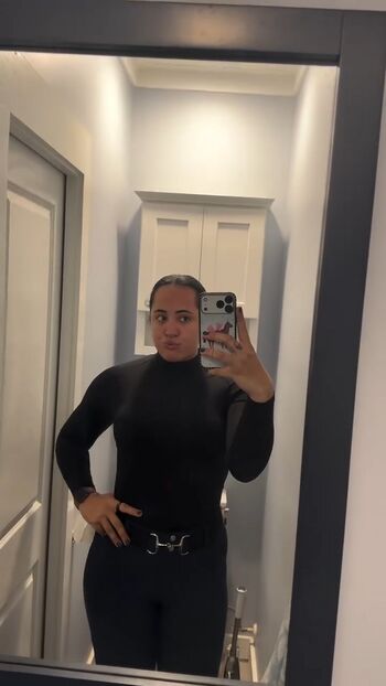 Full leaked Ava raine private onlyfans photo