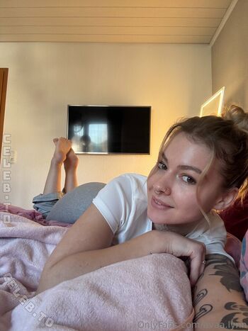 Full leaked Avaa lynn private onlyfans photo
