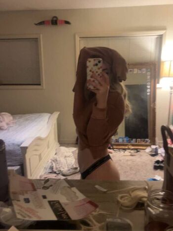 Full leaked Avaa rae private onlyfans photo