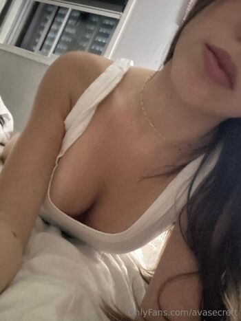 Full leaked Avameww page private onlyfans photo