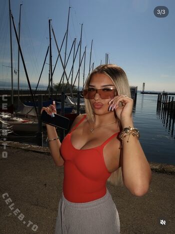 Full leaked Avendaaxs private onlyfans photo