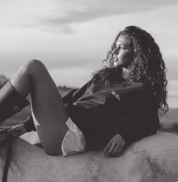 Full leaked Avery gilmore private onlyfans photo