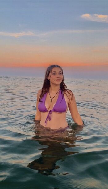 Full leaked Avery santoro private onlyfans photo