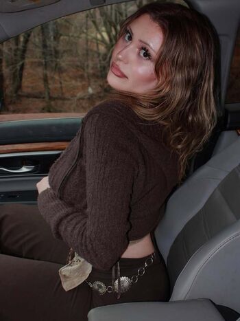 Full leaked Avery santoro private onlyfans photo