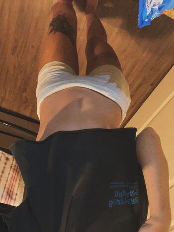 Full leaked Avery shipp private onlyfans photo