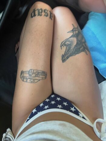 Full leaked Avery shipp page private onlyfans photo