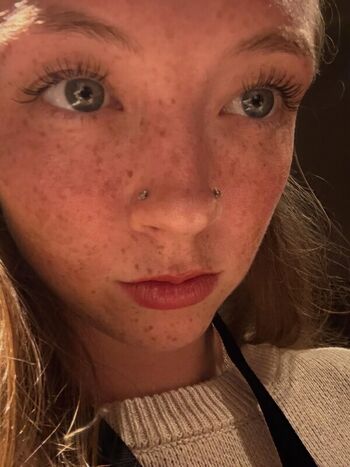 Full leaked Avery shipp page private onlyfans photo