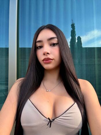 Full leaked Avmadeleine  page private onlyfans photo