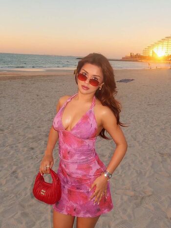 Full leaked Avneet kaur page private onlyfans photo