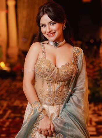 Full leaked Avneetkaur private onlyfans photo