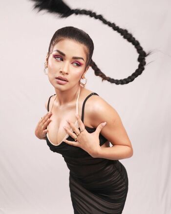 Full leaked Avneetkaur private onlyfans photo