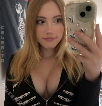 Full leaked Avrrorka private onlyfans photo