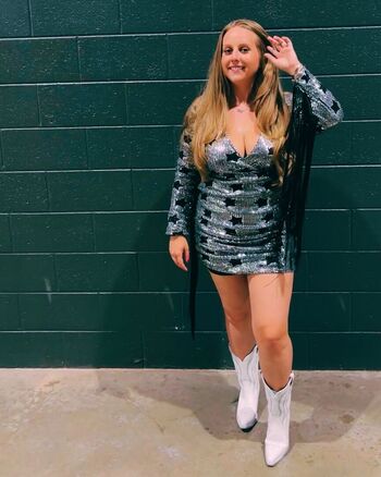 Full leaked Awalmartparkinglott private onlyfans photo