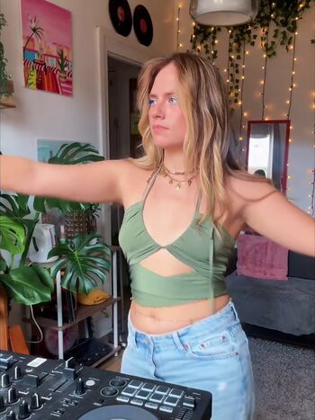 Full leaked Axelle maga private onlyfans photo