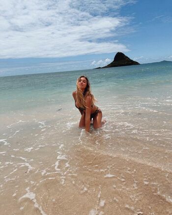 Full leaked Ayeisemi private onlyfans photo