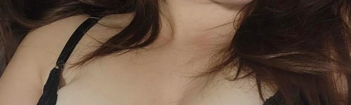 Full leaked Ayla vanilla page private onlyfans photo