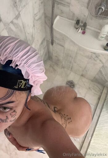 Full leaked Ayleks private onlyfans photo