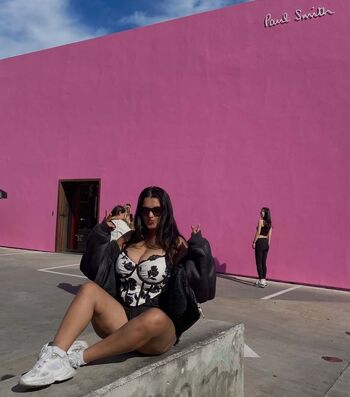 Full leaked Ayushaaaa private onlyfans photo