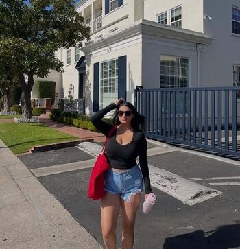 Full leaked Ayushaaaa private onlyfans photo