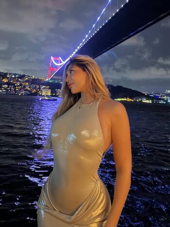 Full leaked Ayysee private onlyfans photo