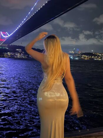 Full leaked Ayysee private onlyfans photo