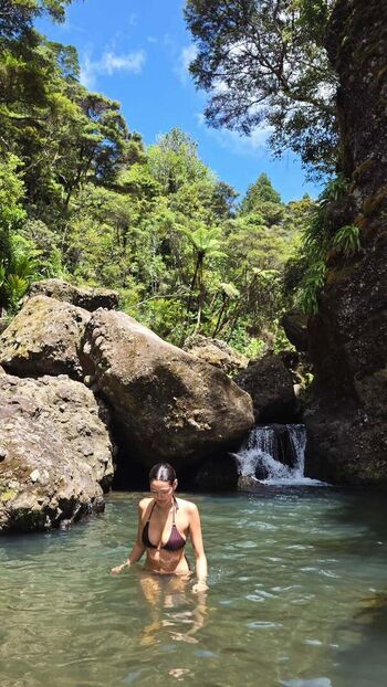 Full leaked Aziaa private onlyfans photo