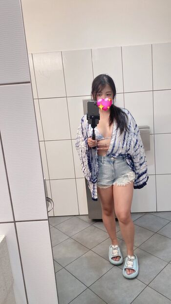 Full leaked Azuryuna private onlyfans photo