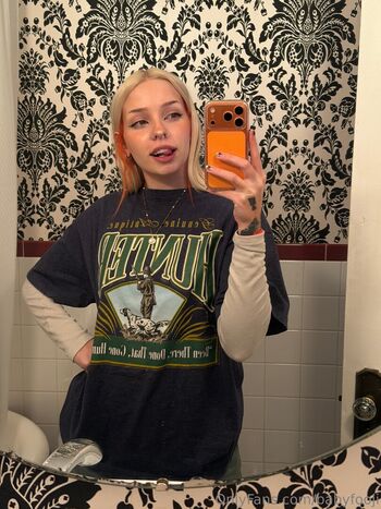 babyfooji / peachtot