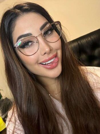 Full leaked Babyylinnx private onlyfans photo