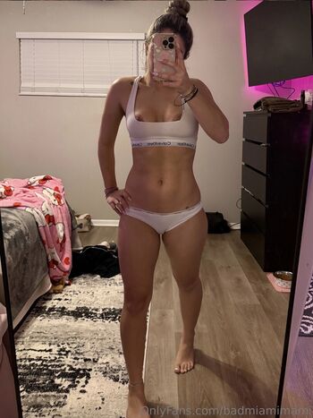 Full leaked Badmiamimami private onlyfans photo