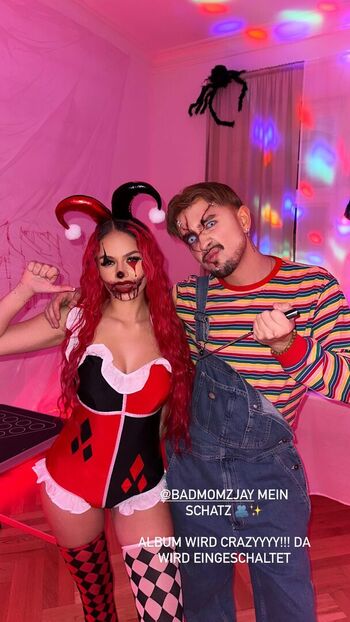 Full leaked Badmomzjay page private onlyfans photo