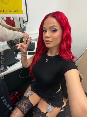 Full leaked Badmomzjay private onlyfans photo